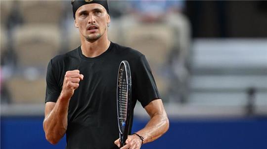 Alexander Zverev musste mit dem Viertelfinal-Aus in Paris eine Enttäuschung hinnehmen, in Montreal bleibt er im Titelrennen.