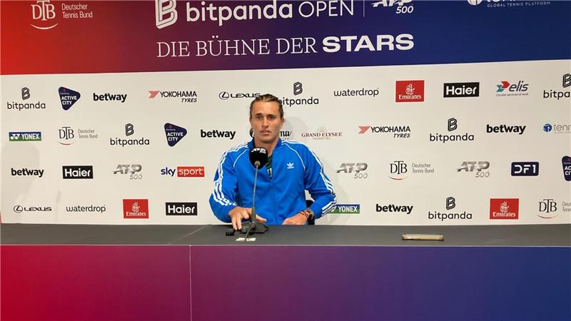 HSV-Fan Zverev: „Die Jungs sollen zu meinem Match kommen“ Alexander Zverev schlägt ab Montag in seiner Heimatstadt Hamburg auf.