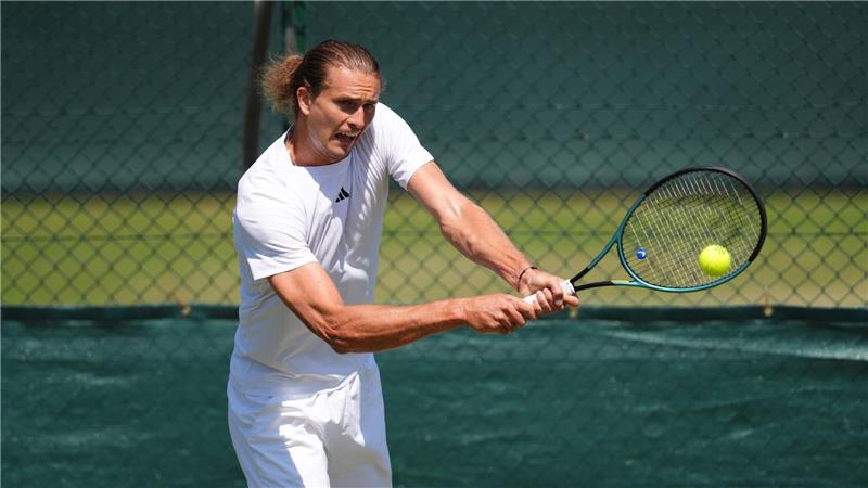 Alexander Zverev schuftet im Training für Wimbledon.