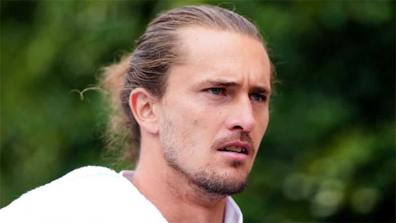 Alexander Zverev spielt um den Einzug ins Wimbledon-Endspiel.