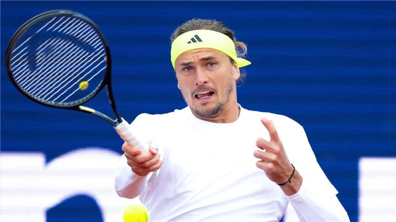 Fan-Vorfall und Comeback: Zverev im Halbfinale von München Alexander Zverev zeigte lange Zeit ein schwaches Viertelfinale, kämpfte sich aber doch zurück.