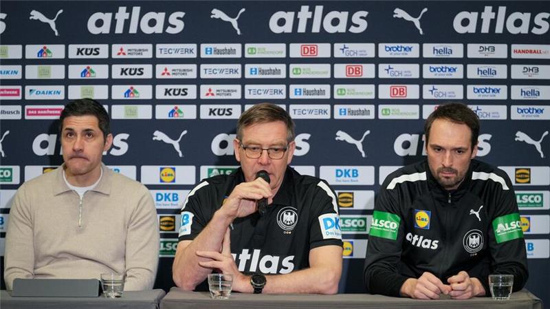 Frust pur: Handballer nach WM-Aus im Stimmungstief Alfred Gislason will trotz des vorzeitigen WM-Scheiterns als Bundestrainer weitermachen.