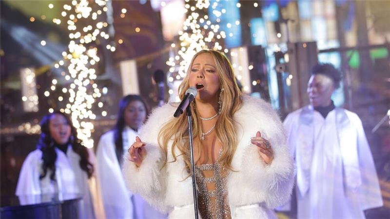 „All I Want For Christmas Is You“ liegt in den Charts wieder vorne.