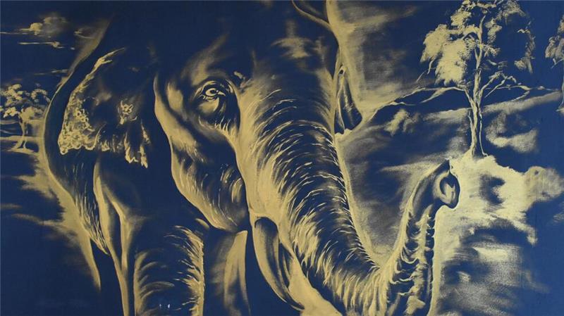 Ehemaliger „Maharaja-Palast“ beherbergt Wohnheim mit Suchtkranken Alles indisch? Bemalung und Ausstattung des ehemaligen indischen Restaurants bietet ein besonderes Ambiente.