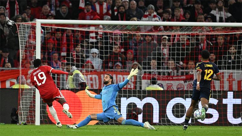 Ballon d’Or für Harry Kane? „Könnte besonderer Abend werden“ Alphonso Davies traf zum Bayern-Ausgleich.