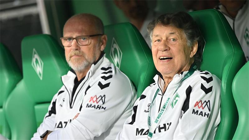 Als Duo auf der Trainerbank: Thomas Schaaf (l) und Otto Rehhagel.