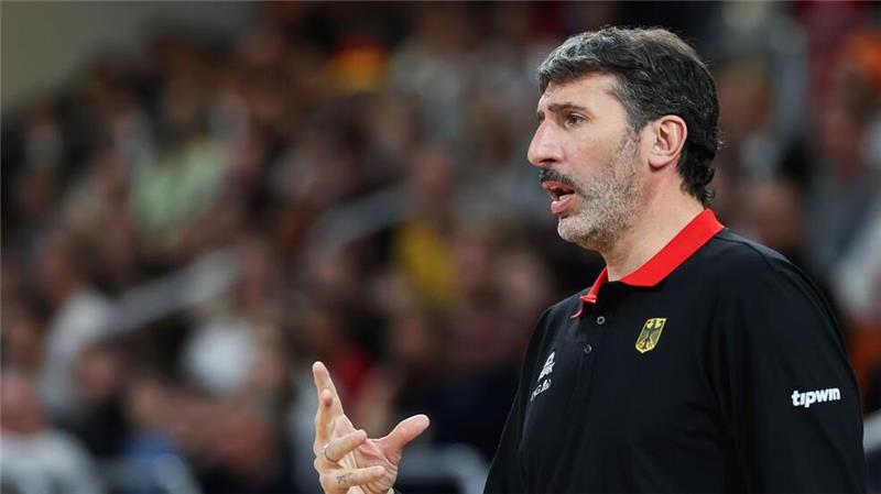 Vorbild Mumbru auf US-Tour: Basketball-Titelvereinigung ruft Als Spieler bereits Welt- und Europameister: Alex Mumbru.