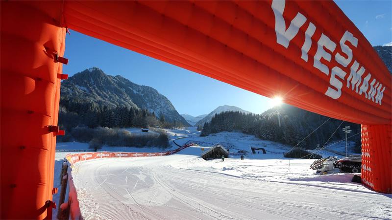Bericht: Bayern will Aktien für 250 Millionen Euro verkaufen Als Sportsponsor ist Viessmann vor allem aus dem Wintersport bekannt. (Archivbild)