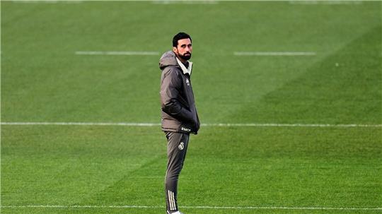 Alvaro Arbeloa leitet das Training bei Real Madrid.