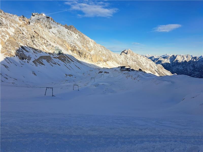 Am 1. Dezember will die Zugspitze in die Wintersaison starten.