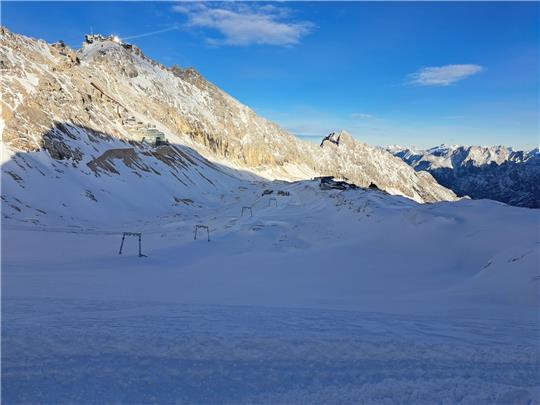 Am 1. Dezember will die Zugspitze in die Wintersaison starten.