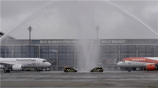 Fünf Jahre BER – Wie läuft es am Hauptstadtflughafen heute? Am 30. Oktober 2020 landeten die ersten Flugzeuge am Hauptstadtflughafen BER. (Archivbild)