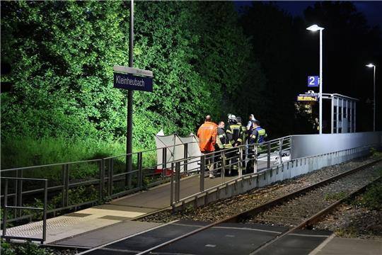 Am Bahnsteig im bayerischen Kleinheubach sind zwei Männer ums Leben gekommen.