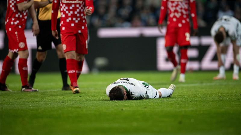 Mainz gewinnt auch in Gladbach und erobert Platz drei Am Boden: Mönchengladbach unterliegt zu Hause Mainz 05.