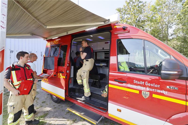Am Bollrich in Goslar werden die kleineren Löschflugzeuge betankt. Die Feuerwehr...