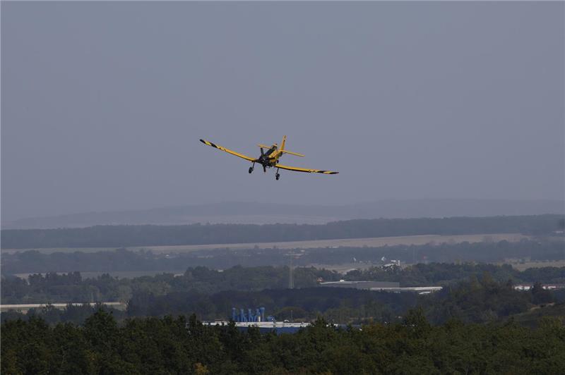 Am Bollrich in Goslar werden die kleineren Löschflugzeuge betankt. Die Feuerwehr...