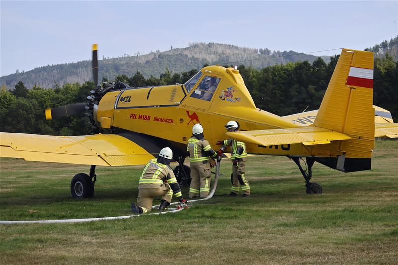 Am Bollrich in Goslar werden die kleineren Löschflugzeuge betankt. Die Feuerwehr...