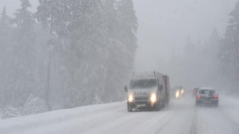 Am Dienstag hat der Winter im Harz Einzug gehalten. Symbolbild: picture alliance/dpa/Holger Hollemann