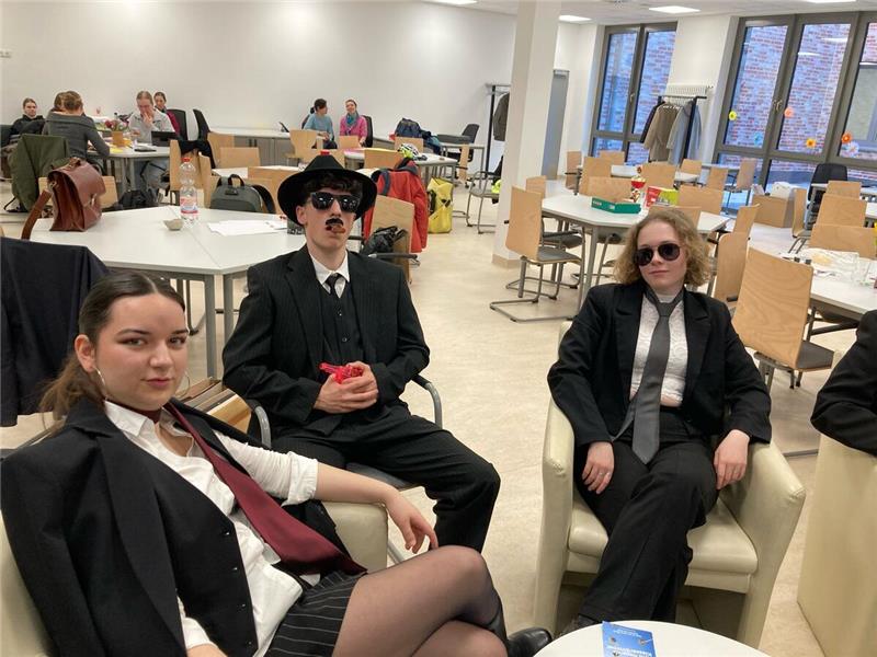 Am Donnerstag wählen die zukünftigen Abiturienten das Motto "Mafia & Rotlicht".