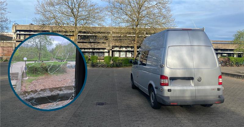 Am Donnerstagmorgen war die Spurensicherung vor Ort. Die Einbrecher haben sich durch dieses kaputte Fenster Zutritt zu den CvD-Büros im Schulenzentrum Goldene Aue verschafft. Fotos: Kasemir/Heine