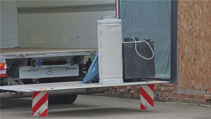 Am Einsatzort wurde eine Marihuana-Plantage entdeckt.