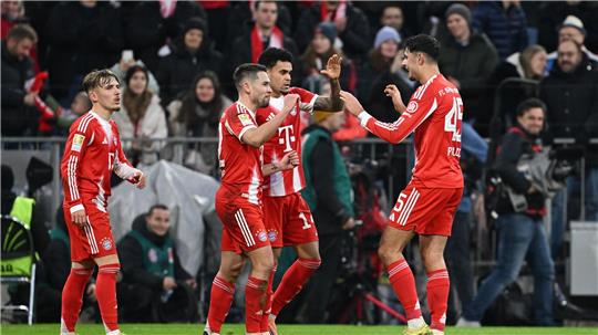 Am Ende konnten die Münchner um Luis Díaz (2.v.r.) doch jubeln.