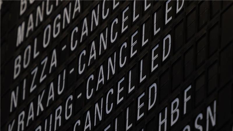 Am Frankfurter Flughafen wurden 400 Starts und Landungen gestrichen.