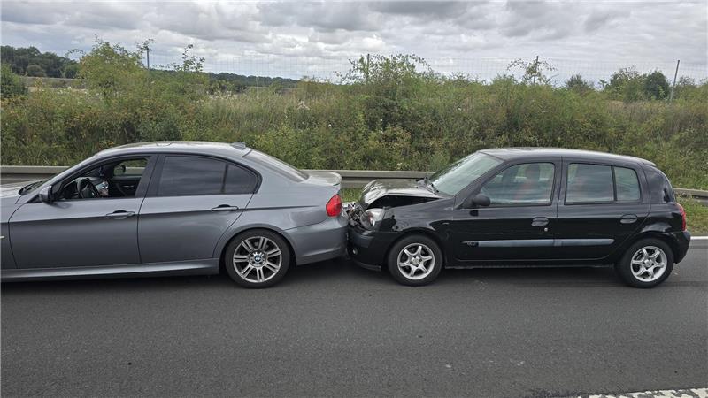 Am Freitag ereignet sich ein Auffahrunfall auf der B 82.