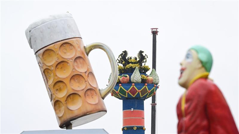 Wasen-Wirte stellen sich auf schlechtere Wirtschaftslage ein Am Freitag startet auf dem Cannstatter Wasen das zweitgrößte Volksfest Deutschlands.