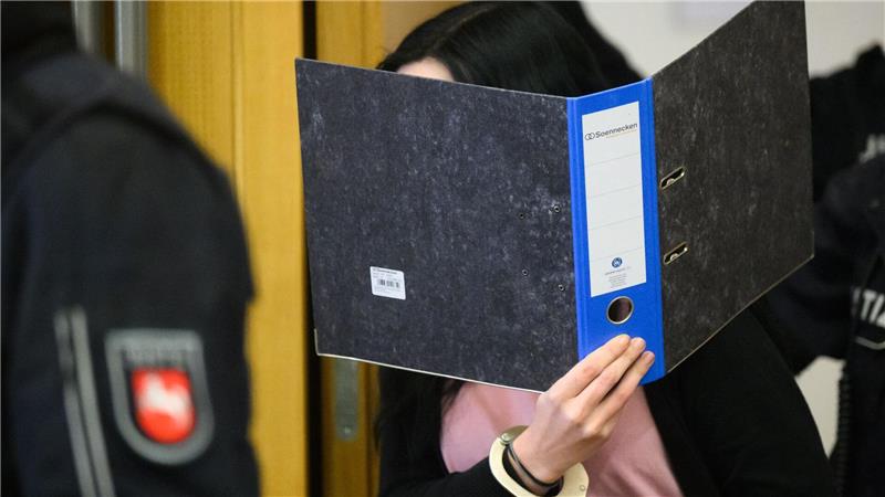 Am Landgericht Braunschweig hat ein Prozess um einen versuchten Mord mit Ameisensäure begonnen. 