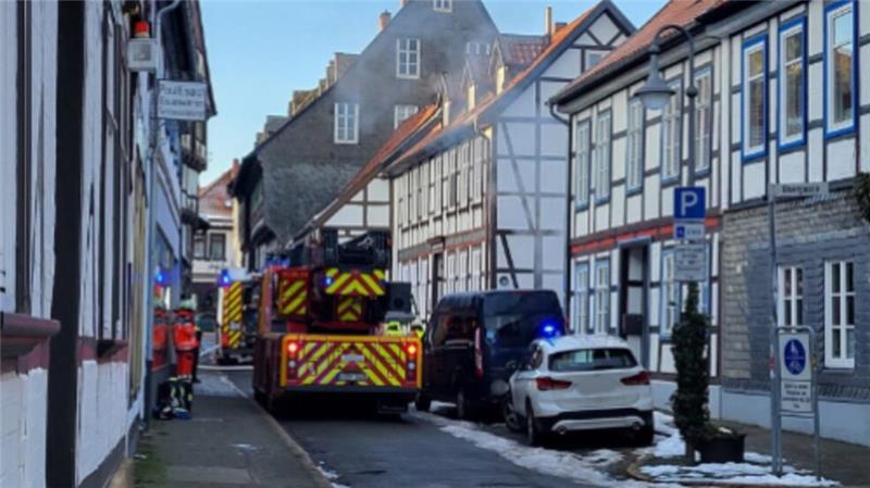 Am Montagmorgen brannte es in der oberen Bäckerstraße in Richtung Bäringerstraße.