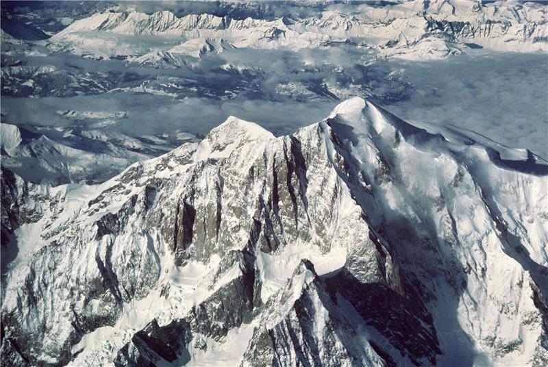 Vier Tote bei Lawinenunglück nahe dem Montblanc Am Montblanc-Gebirge in den Westalpen sind durch eine Lawine mindestens vier Menschen gestorben (Archivbild).