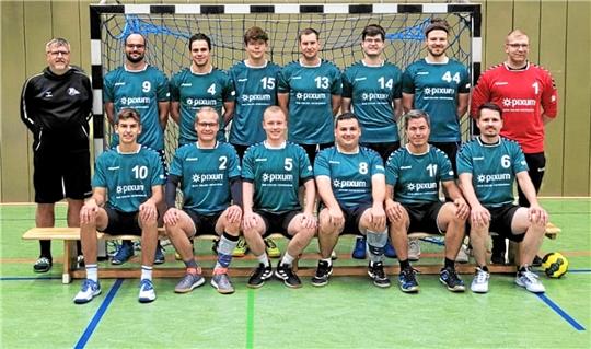 Am Samstag legt auch die HSG Langelsheim/Astfeld in der Handball-Regionsoberliga los. Zum Auftakt ist das Team bei der 2. Mannschaft der HG Elm im Einsatz.  Foto: Privat