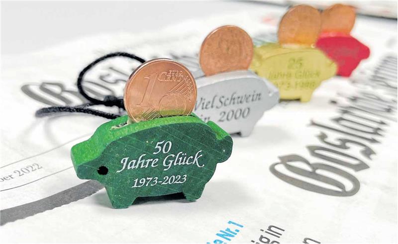 Zum Jubiläum gibt es die GZ-Glücksschweinchen in Grün Am Silvestermorgen winken die GZ-Glücksschweinchen wieder als Glücksbringer für das neue Jahr. Foto: Kleine