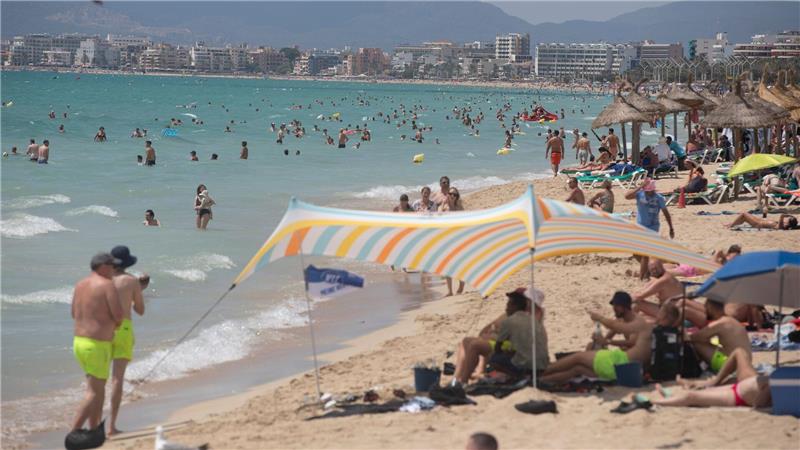 Am Strand - wie hier auf Mallorca - lässt es sich gut aushalten