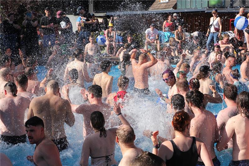 Am Wochenende ging das Rock-am-Beckenrand-Festival in Wolfshagen über die Bühne....