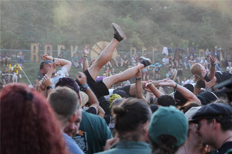 Am Wochenende ging das Rock-am-Beckenrand-Festival in Wolfshagen über die Bühne....