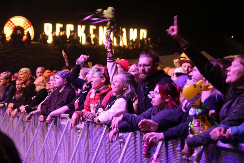 Am Wochenende ging das Rock-am-Beckenrand-Festival in Wolfshagen über die Bühne....