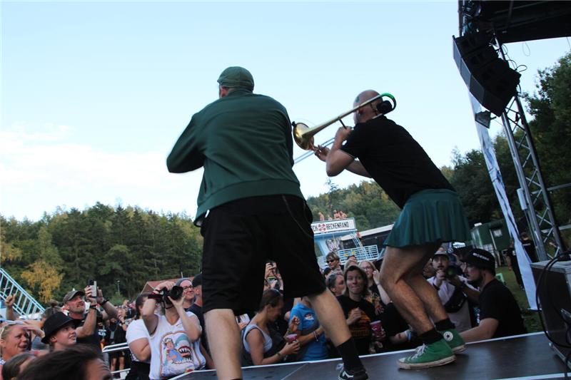 Am Wochenende ging das Rock-am-Beckenrand-Festival in Wolfshagen über die Bühne....