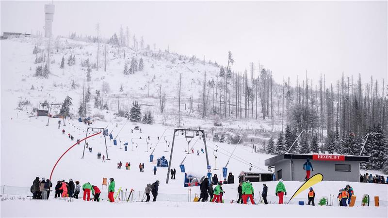 Am Wurmberg tummeln sich Wintersportler. (Archivbild)