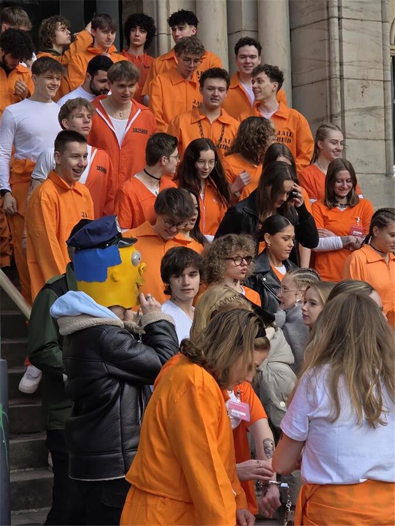 Am ersten Tag der Mottowoche verkleiden sich die Abiturienten des Ratsgymnasiums...