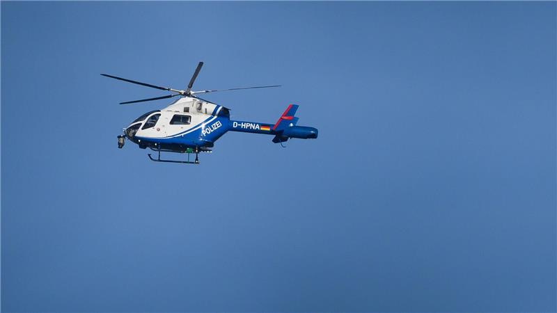 Am frühen Mittwochmorgen war in der Region Hannover ein Polizeihubschrauber im Einsatz. (Symbolbild)