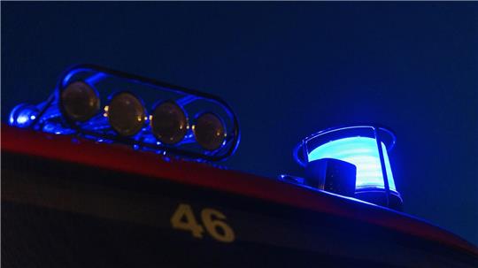 Am frühen Morgen rückt die Feuerwehr in Osterode zu einem brennenden Supermarkt aus. (Symbolbild)