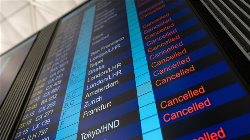 Am internationalen Flughafen Hongkong fielen Hunderte Flüge aus. 