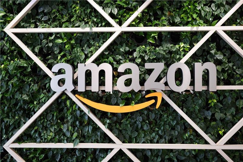 Amazon stellt Chatbot für Unternehmen vor Amazon hat den KI-Chatbot Q für Geschäftskunden vorgestellt.