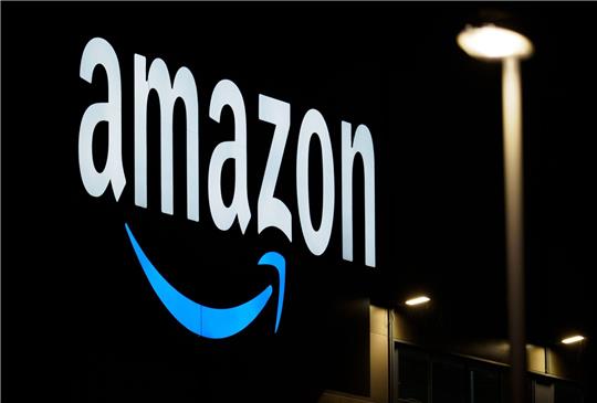 Amazon plant den Abbau von rund 27.000 Arbeitsplätzen.