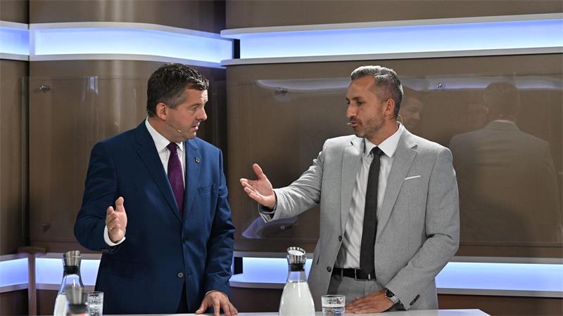 Tausende zu Kundgebungen vor Wahl in Sachsen-Anhalt erwartet Amtsinhaber Schulze und Herausforderer Siegmund beharkten sich auch im Fernsehen.