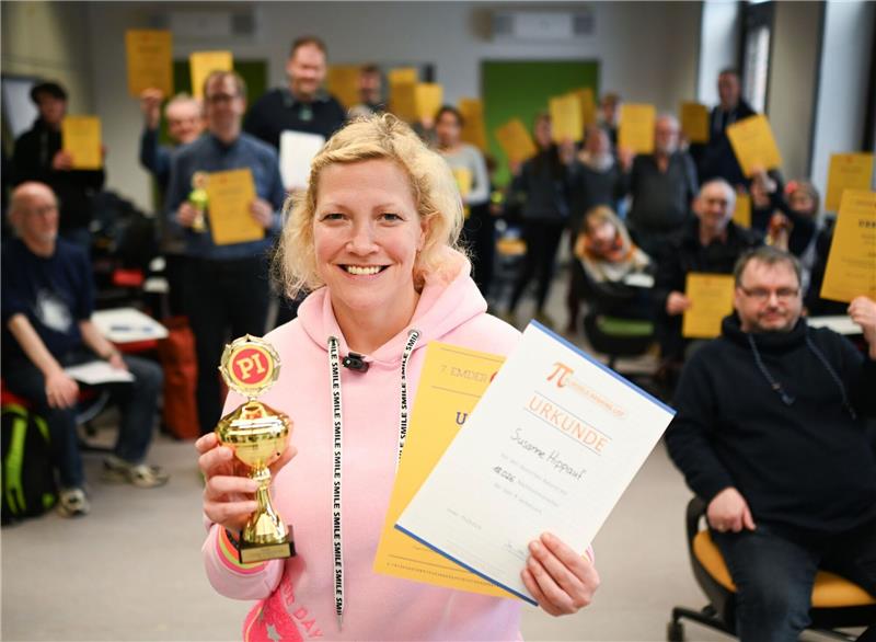 An 18.026 Nachkommastellen konnte sich Susanne Hippauf in Emden erinnern.