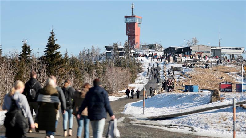 Weihnachten kann kommen - Harz, Heide und Küste beliebt An Silvester ist das Unterkunftsangebot im Harz bereits knapp. (Archivbild)