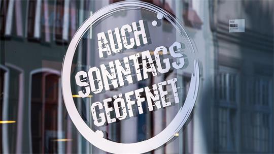 An Sonn- und Feiertagen müssen Geschäfte in der Regel geschlossen bleiben. In einigen Bundesländern gibt es bereits Sonderregelungen für Sonntagsöffnungen. (Symbolbild) 